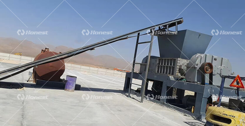 The Scrap Metal Double Shaft Shredder Machine In Iran