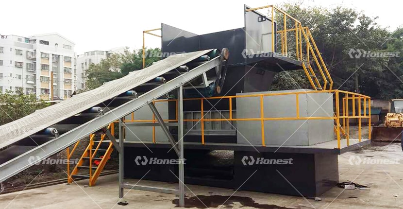 The Waste Wood Double Shaft Shredder In Anhui China